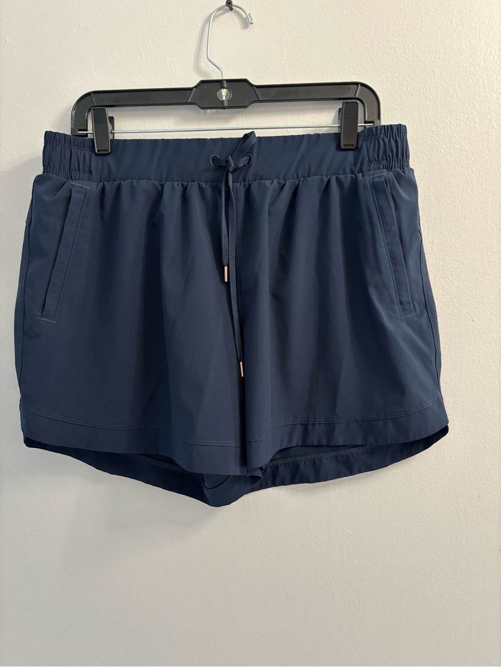 Calia by Carrie Underwood Navy Blue Active Shorts Athletic Women’s Size L